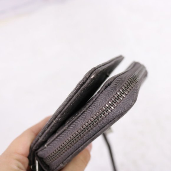 2/$20 NWOT Simply Noelle mini grey crossbody - Picture 9 of 9